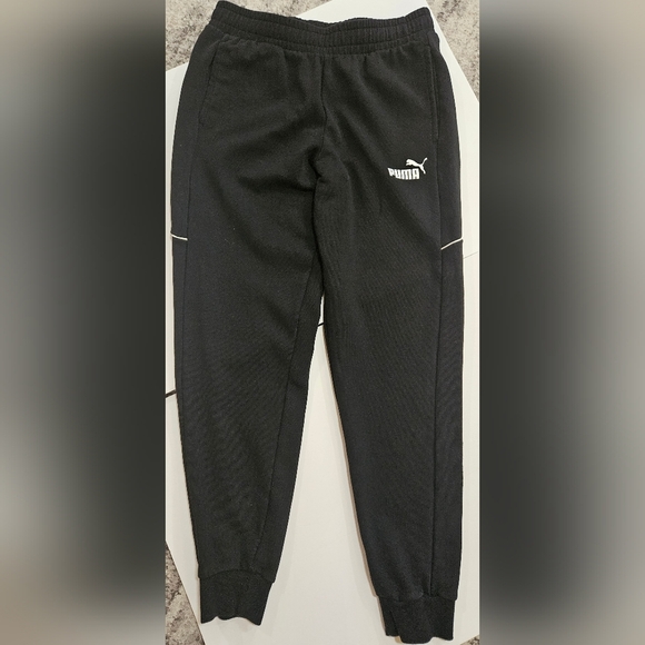 Puma Other - PUMA SWEATPANTS SIZE M